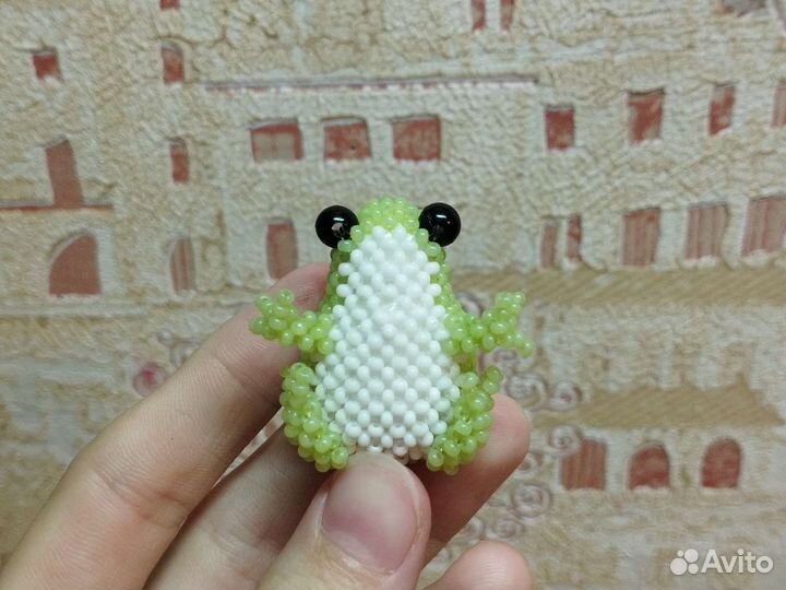 Амигуруми лягушка из бисера