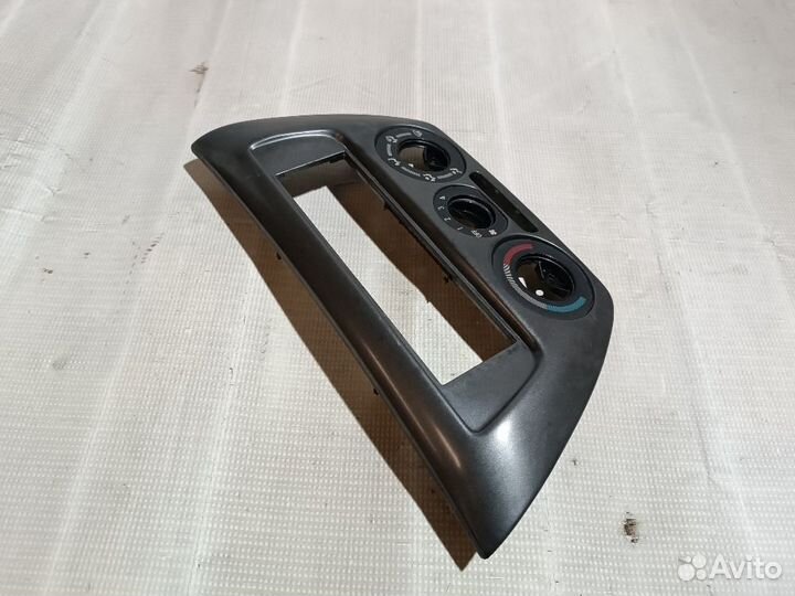 Рамка магнитолы Mitsubishi Lancer Classic 9