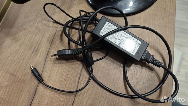 Монитор LG Flatron E2350V, 1920x1080