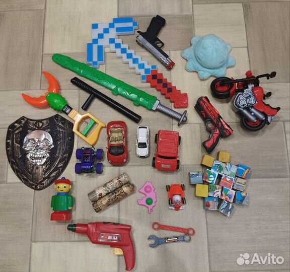 Игрушки для мальчика