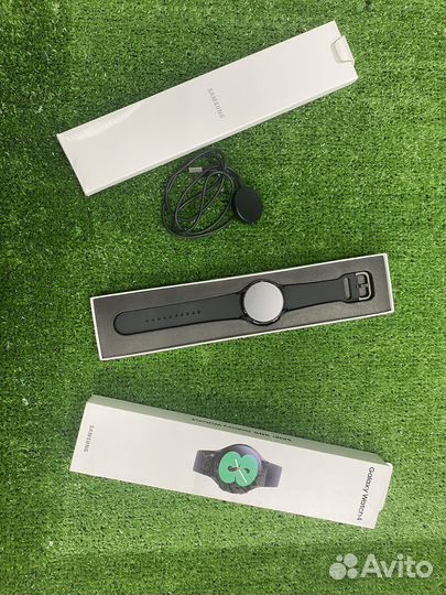 Смарт-часы Samsung Galaxy Watch 4, 40мм