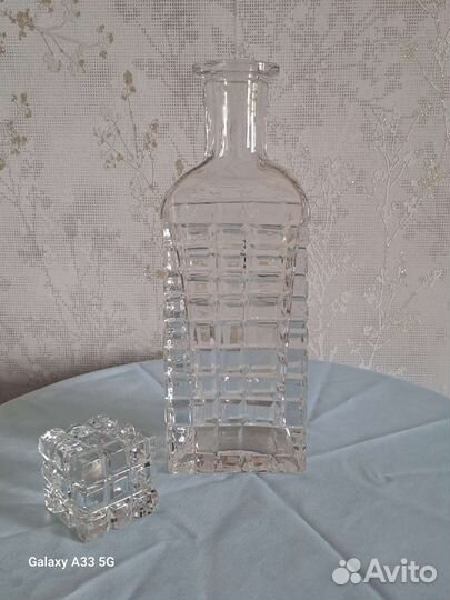 Графин хрустальный