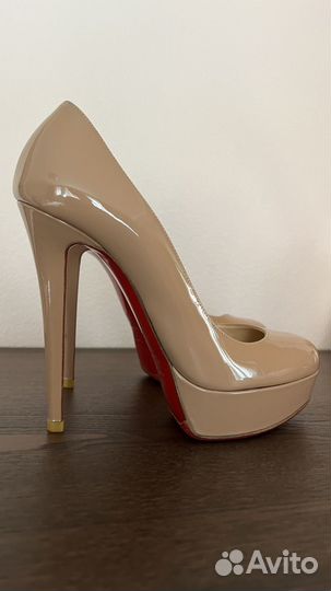 Christian louboutin туфли 38