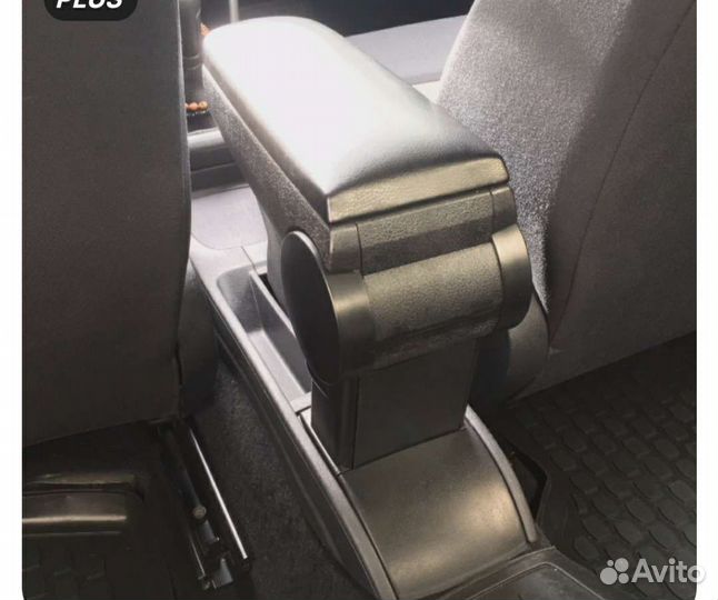 Подлокотник на Volkswagen Polo