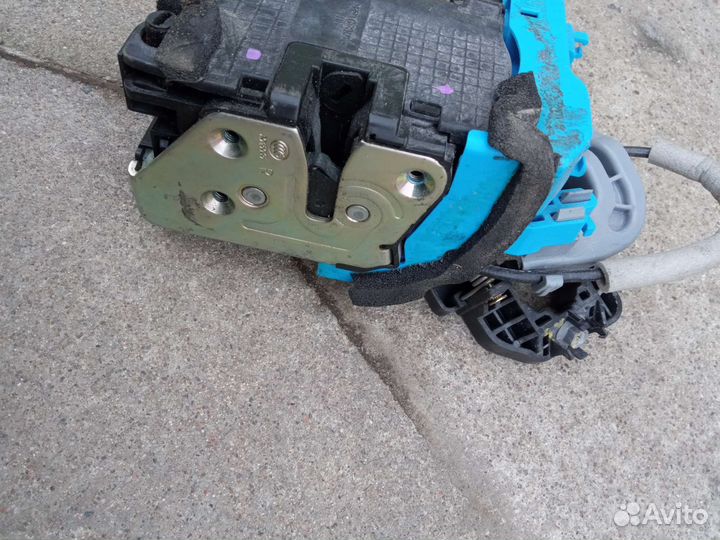 Kia Ceed 2 задний правый замок