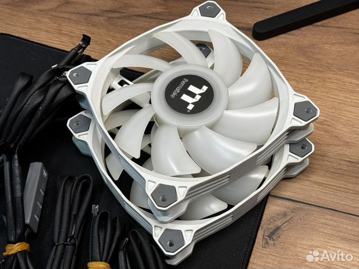 Вентиляторы Thermaltake Pure Duo 14 / Pure 12