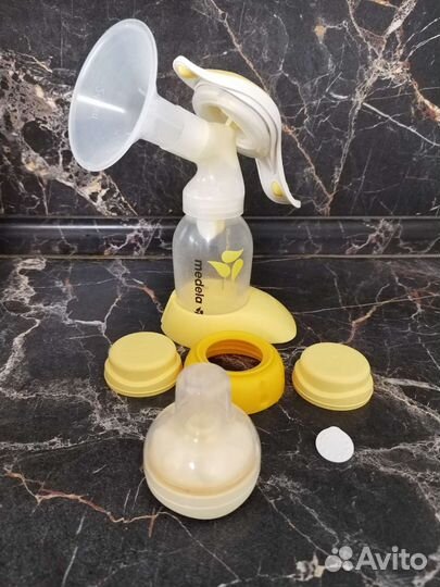 Молокоотсос medela ручной+Смартсоска Calma