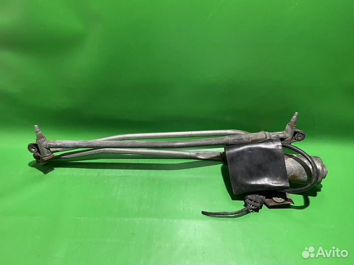 Трапеция стеклоочистителей LADA Priora