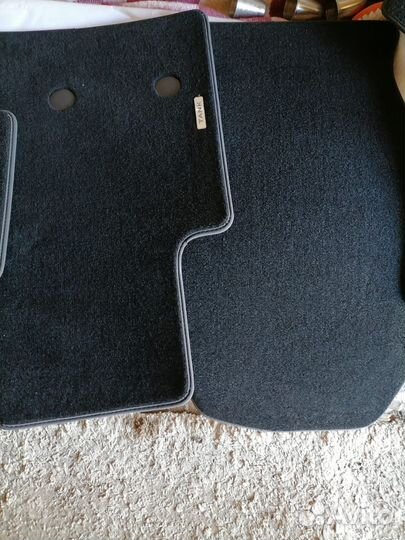 Продам коврики новые на танк 300