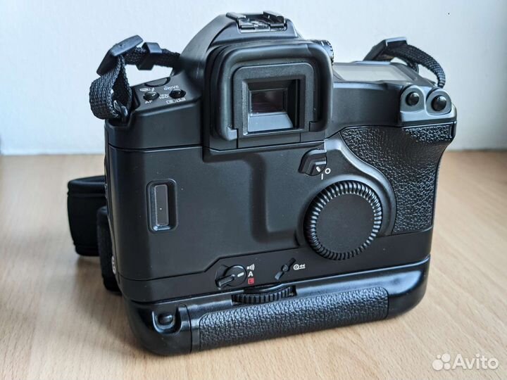 Canon EOS 3 пленочная