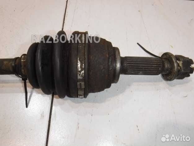 Привод передний правый