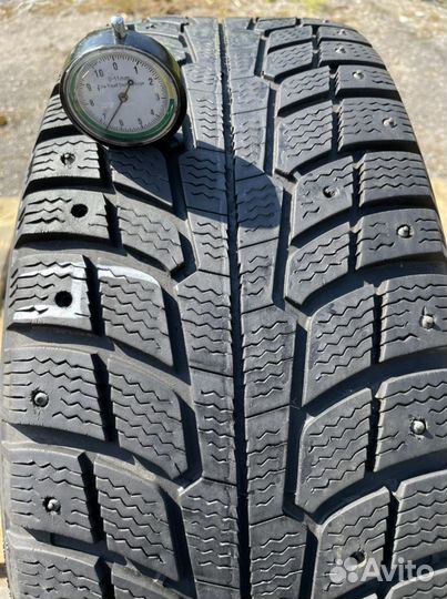 Michelin X-Ice North 215/65 R16