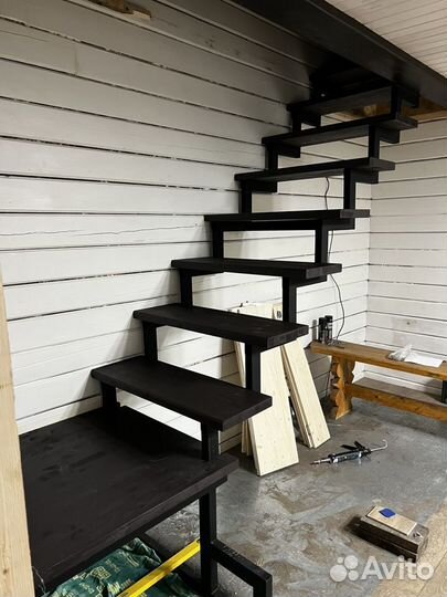 Изготовление металлических лестниц