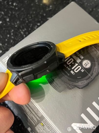 Смарт-часы Garmin Instinct