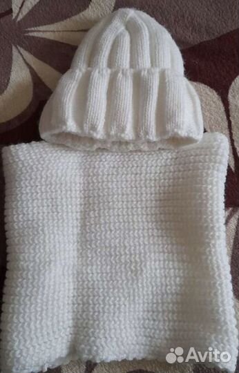 Новый комплект шапка и шарф