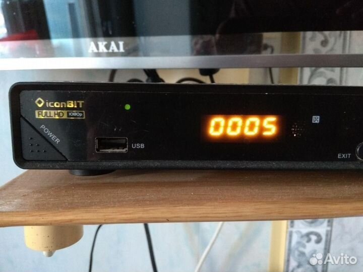 Телевизор бу akai