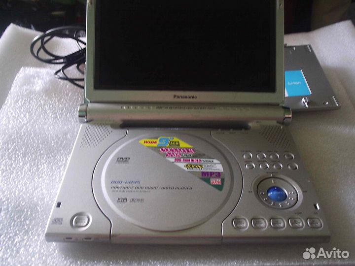 Два портативных dvd плеера Panasonic dvd-la95