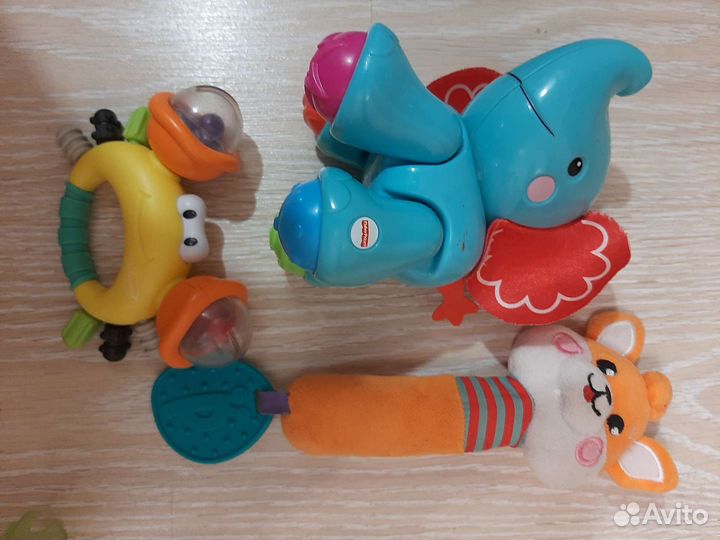 Игрушки для малышей пакетом