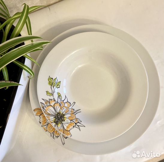 Тарелки, салатники, конфетницы, сковорода