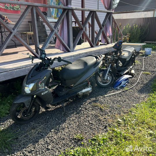 Продам скутер на запчасти Sym jet