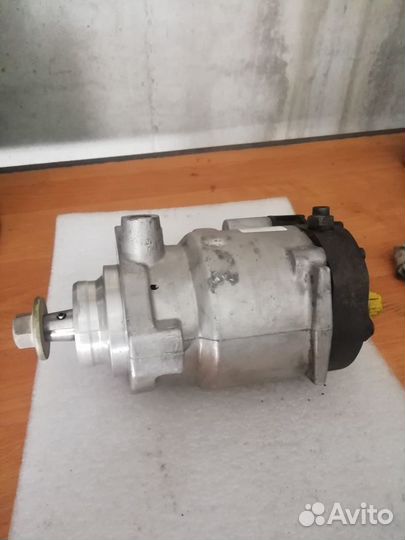 Топливный насос высокого давления D20DT