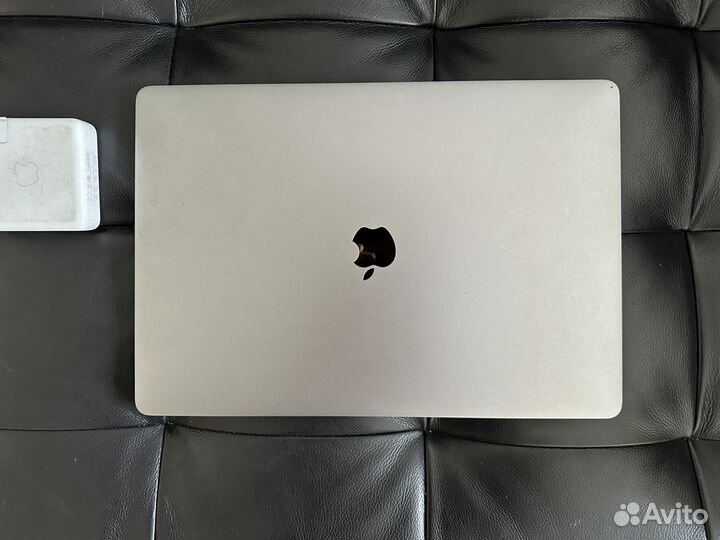 Apple macbook pro 15 2019 i7