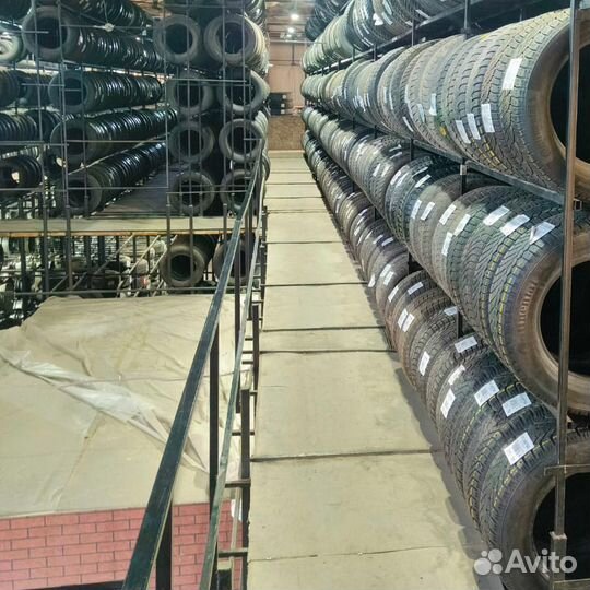 Pirelli P Zero 275/35 R20 102Y