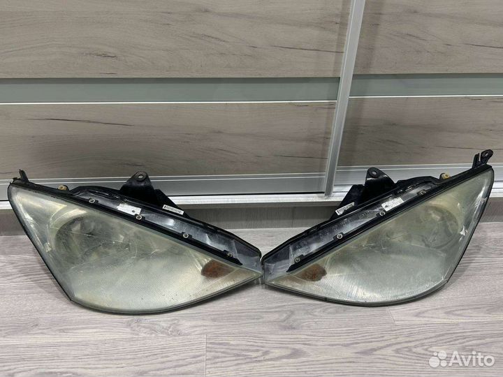 Фары на Ford focus 1 (2шт)