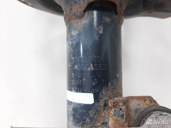 Амортизатор передний правый Mitsubishi Outlander G