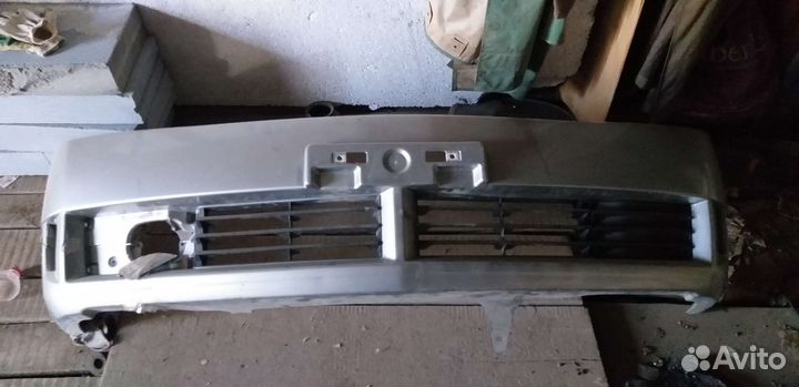 Бампер nissan wingroad