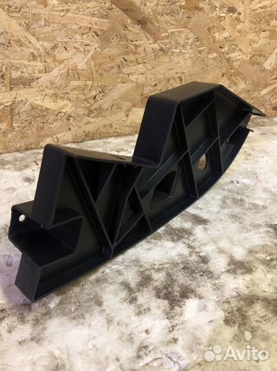 Нижний кронштейн бампера L, tahoe