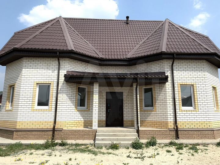 Дом 147 м² на участке 7 сот.