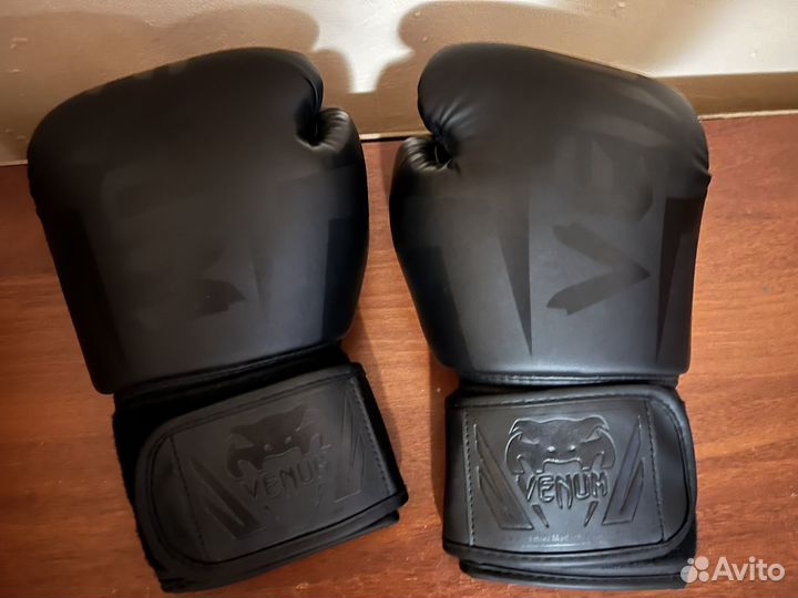 Боксерские перчатки venum elite 12 oz