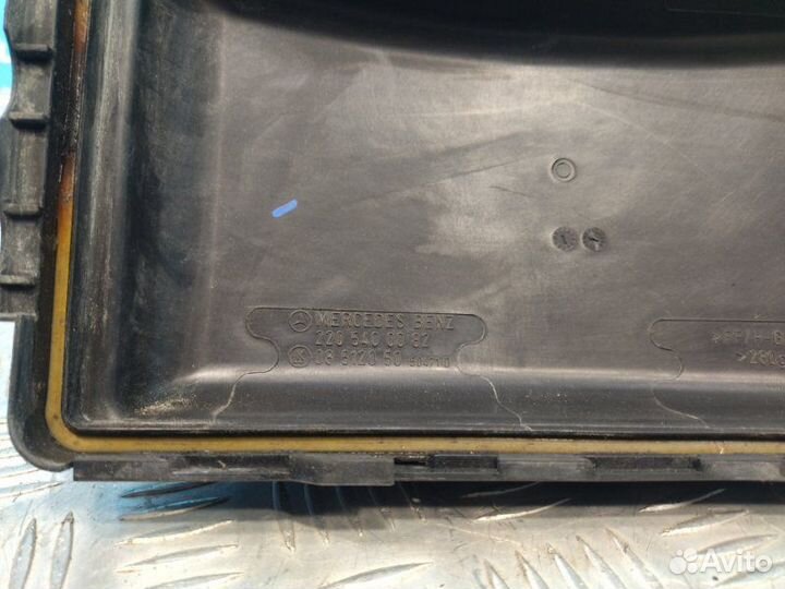 Корпус блока предохранителей Mercedes-Benz S-Class