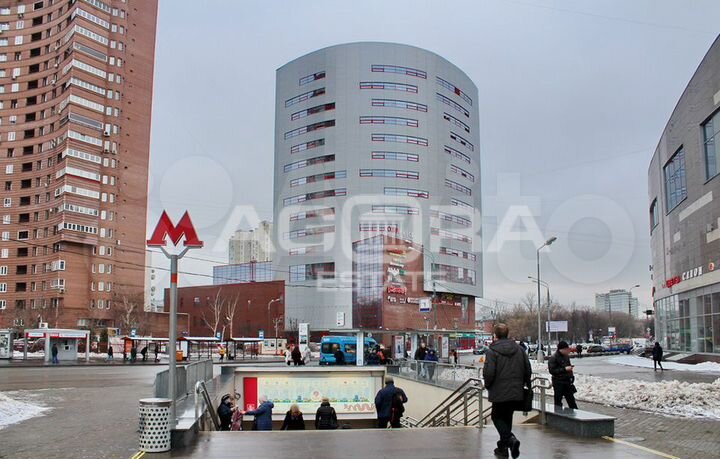 34,6 кв.м/ Аренда торгового помещения/на выходе из