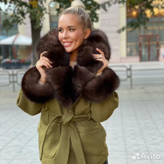 Парка с натуральным мехом. Пальто