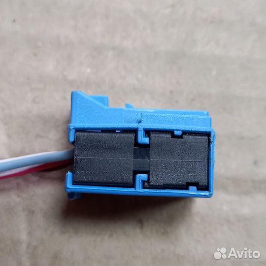 Mercedes W166 W292 разъём проводки потолка