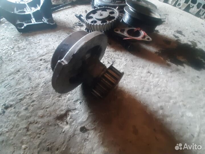 Помпа на Дэу Нексия,Daewoo Nexia