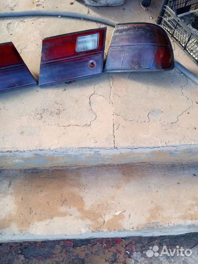 Фонари и под номер