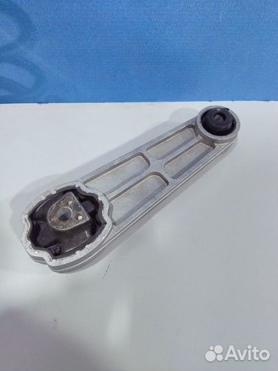 Опора двигателя двс Кронштейн LADA largus ларгус