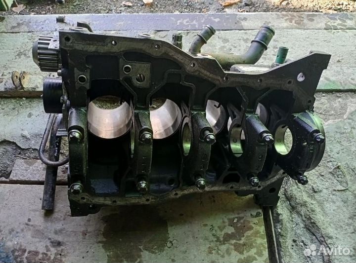 Блок двигателя K4M Renault Scenic 1 1999г