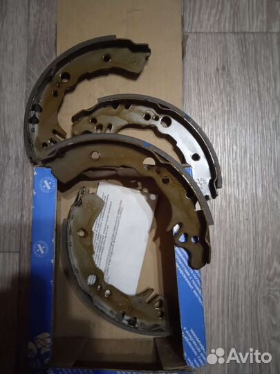 Тормозные колодки задние Vitz, Platz