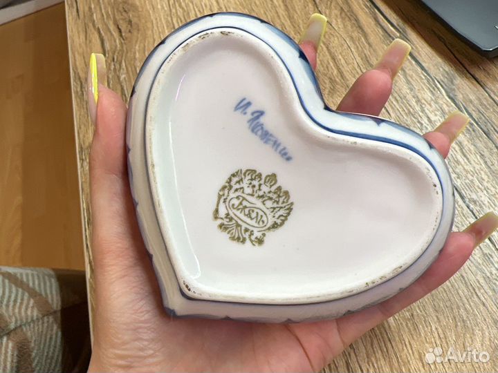 Шкатулка сердце гжель