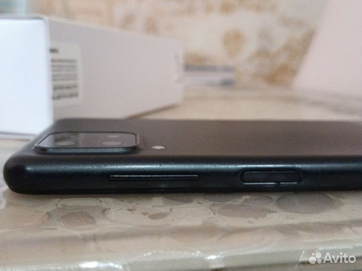 Samsung Galaxy A12, 4/32 ГБ