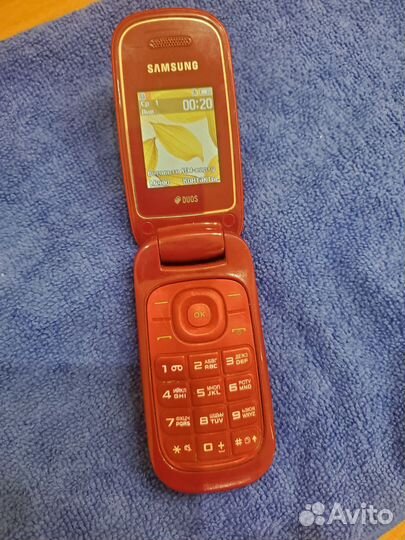 Samsung E1272
