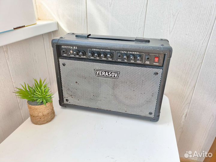 Гитарный комбоусилитель Yerasov R1 Repetitor