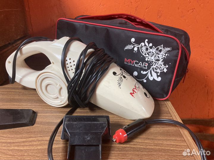 Автомобильный пылесос