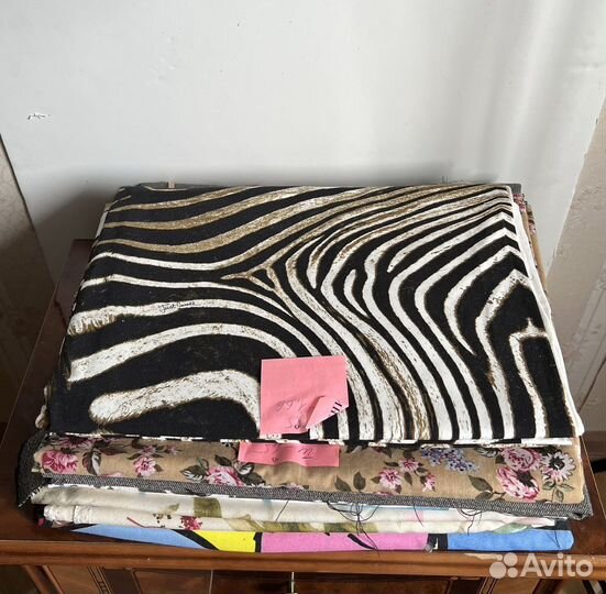 Отрез ткани большой