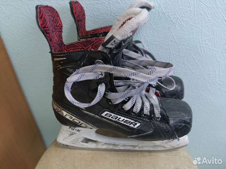 Хоккейные коньки bauer