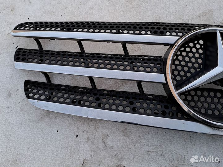 Решетка радиатора Mercedes benz ml W163. Оригинал
